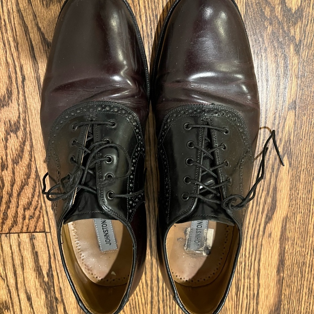 Johnston & Murphy Two-Tone Oxford Shoes